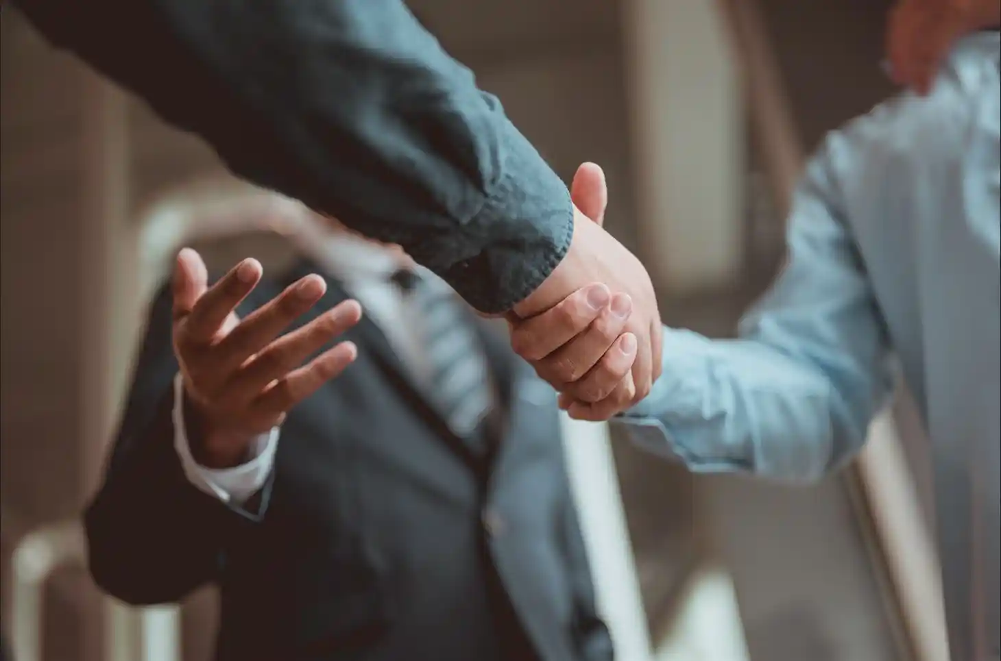 發現老闆高薪低報如何自救？勞工權益保障與賠償追討指南｜新竹律師劉昌樺